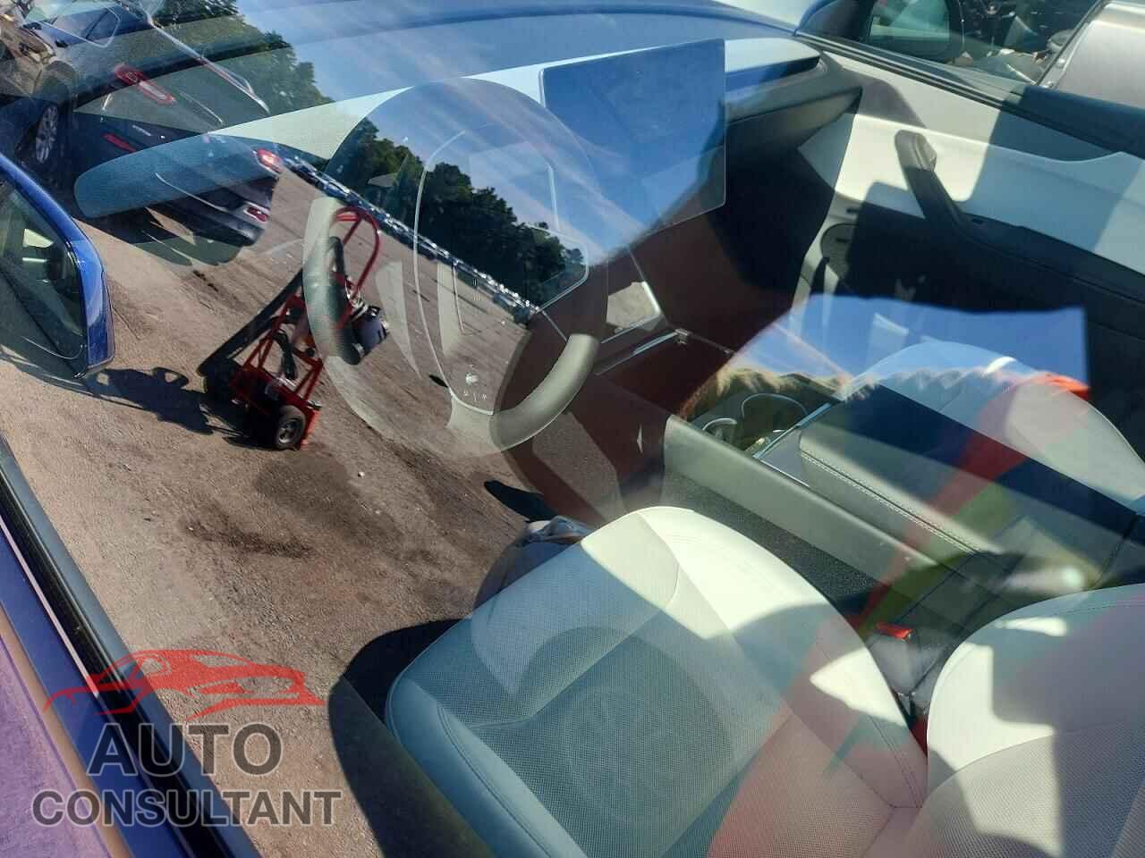 TESLA MODEL Y 2026 - 7SAYGDEE4TA582846