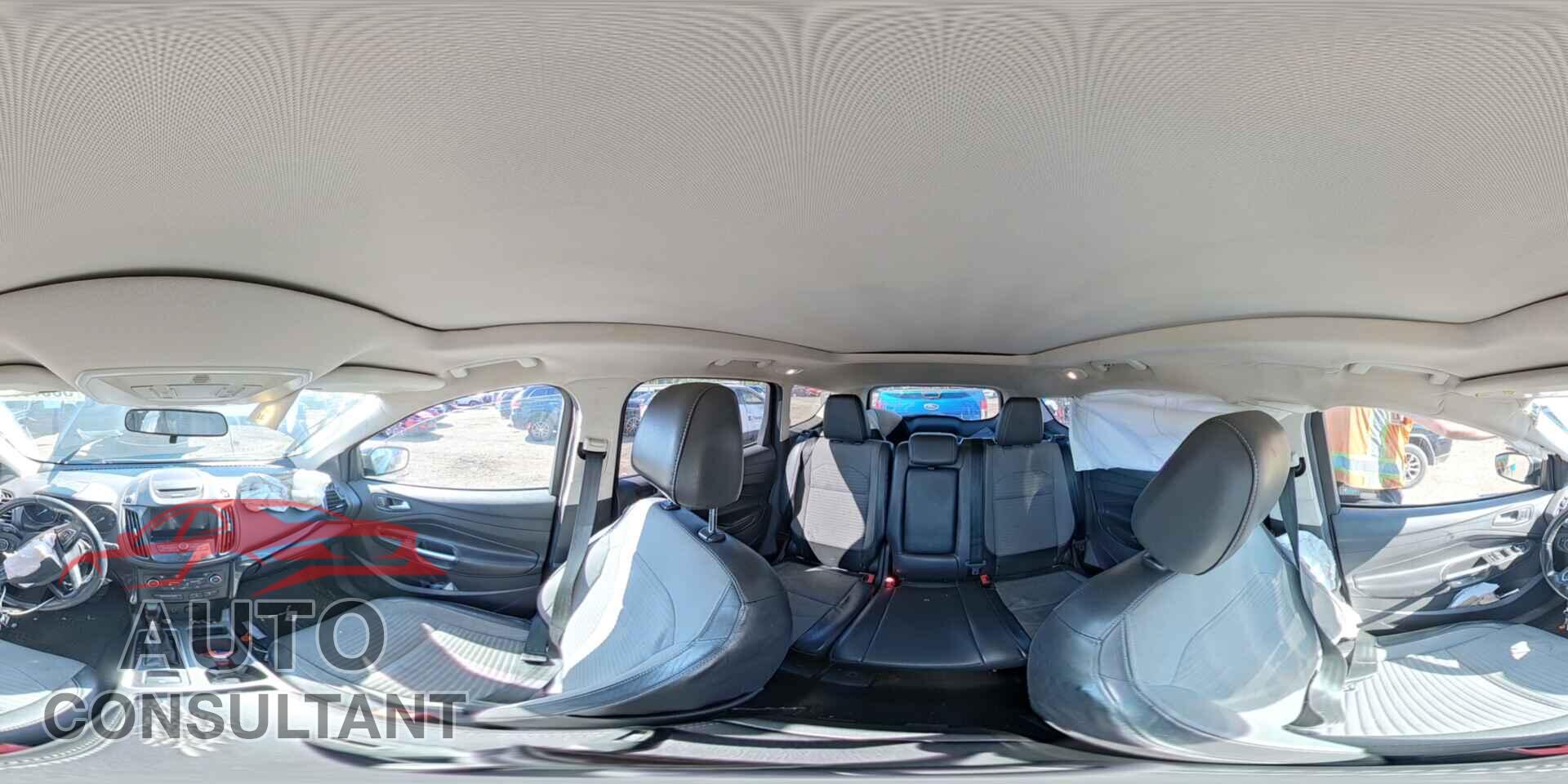 FORD ESCAPE 2017 - 1FMCU9GD6HUD17599