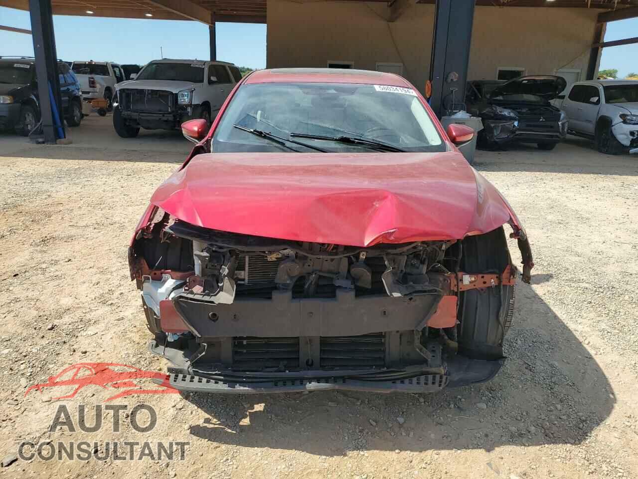 MAZDA 3 2019 - 3MZBPAEM7KM102933