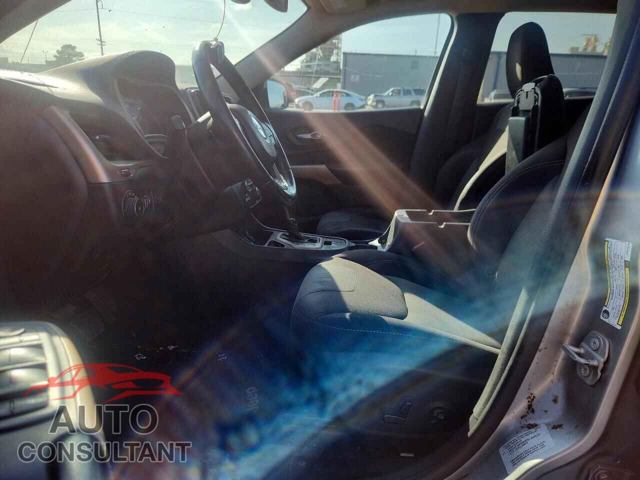 JEEP CHEROKEE 2017 - 1C4PJLCB2HW574716