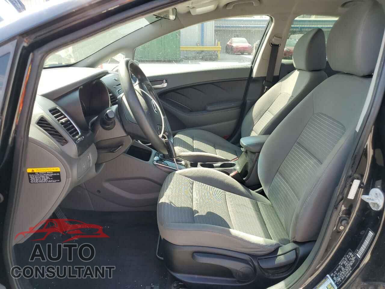 KIA FORTE 2017 - 3KPFL4A75HE012636