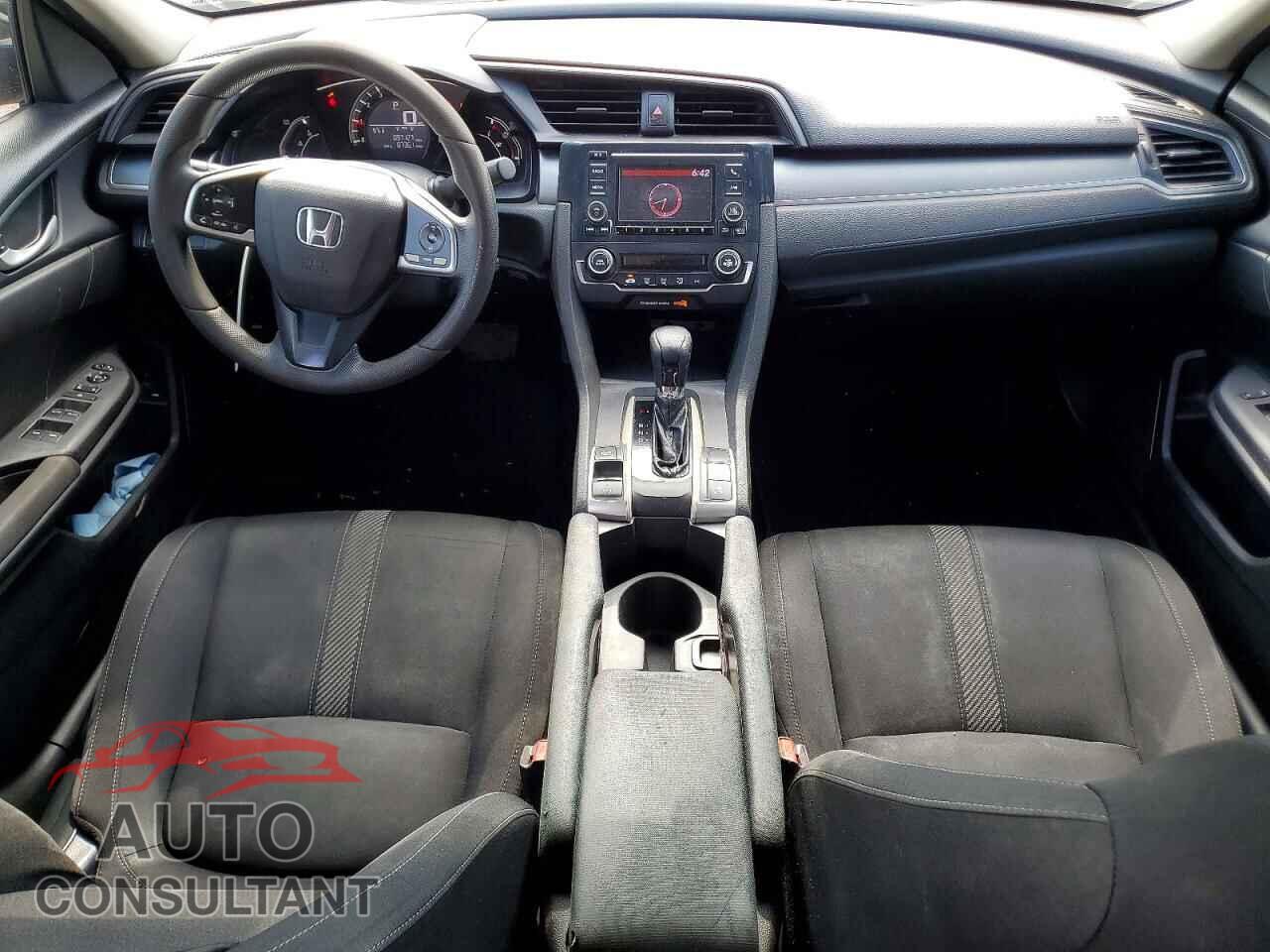 HONDA CIVIC 2018 - 2HGFC2F59JH575227