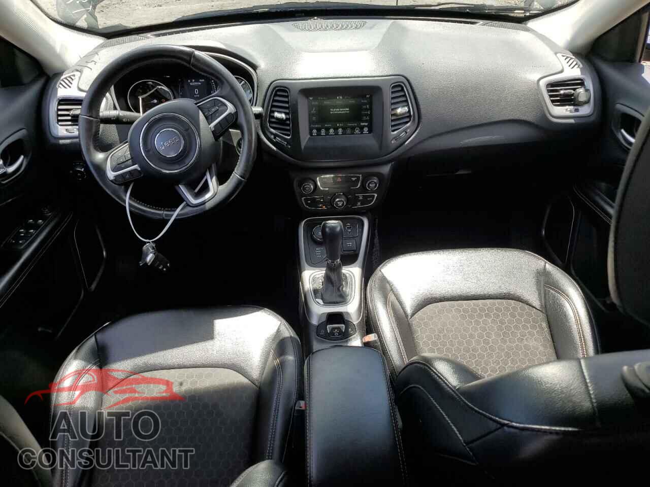 JEEP COMPASS 2020 - 3C4NJDBB7LT116182