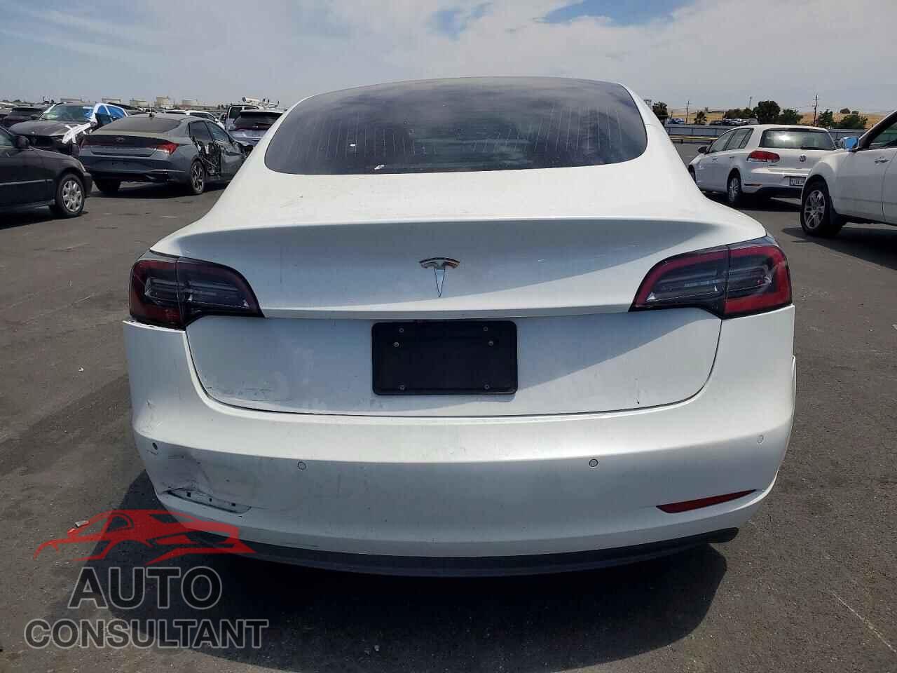 TESLA MODEL 3 2020 - 5YJ3E1EAXLF746998