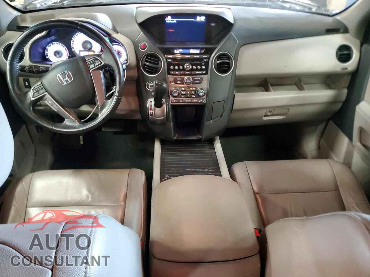 HONDA PILOT 2014 - 5FNYF4H52EB002222