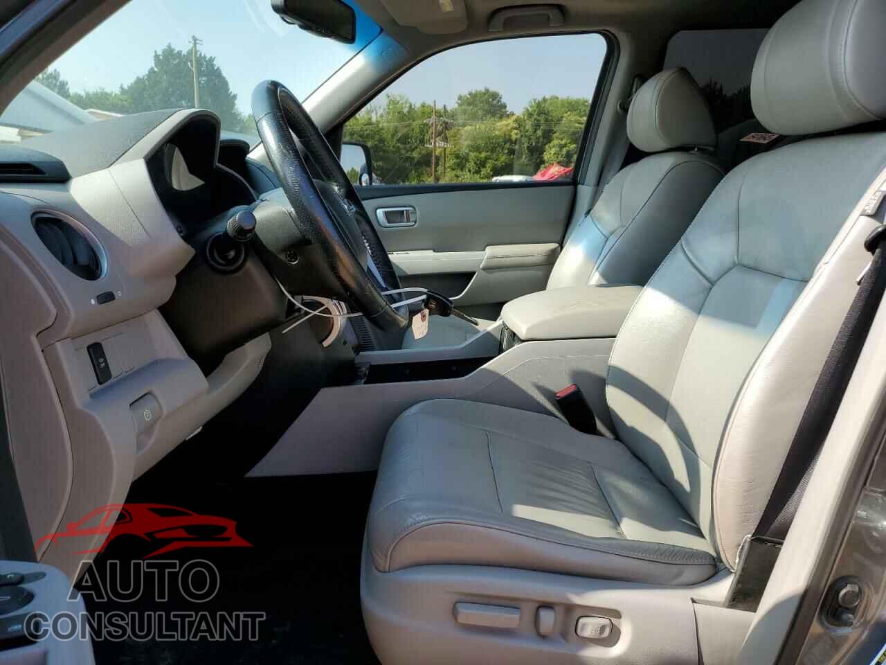 HONDA PILOT 2011 - 5FNYF3H56BB018901