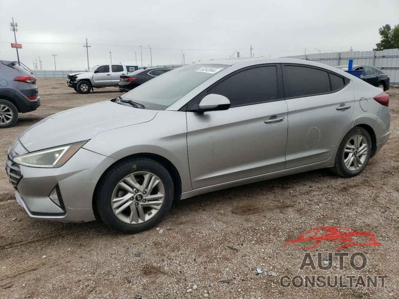 HYUNDAI ELANTRA 2020 - 5NPD84LF3LH605154