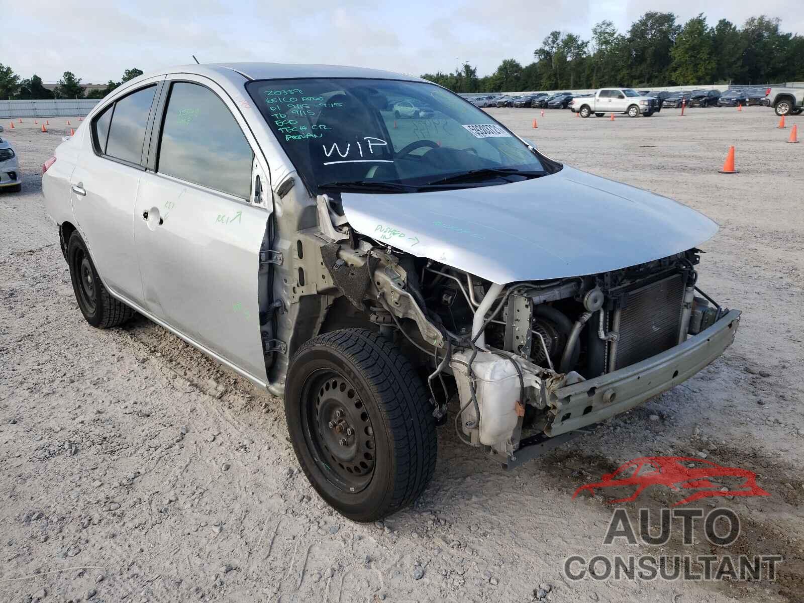 NISSAN VERSA 2017 - 3N1CN7AP5HL891777