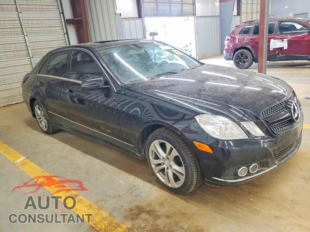 MERCEDES-BENZ E-CLASS 2011 - WDDHF8HB8BA413132