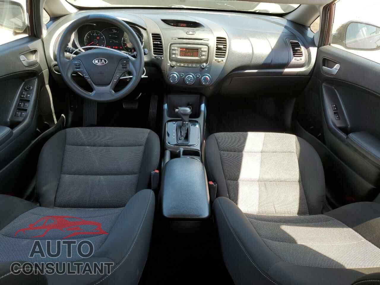 KIA FORTE 2017 - 3KPFK4A73HE010581