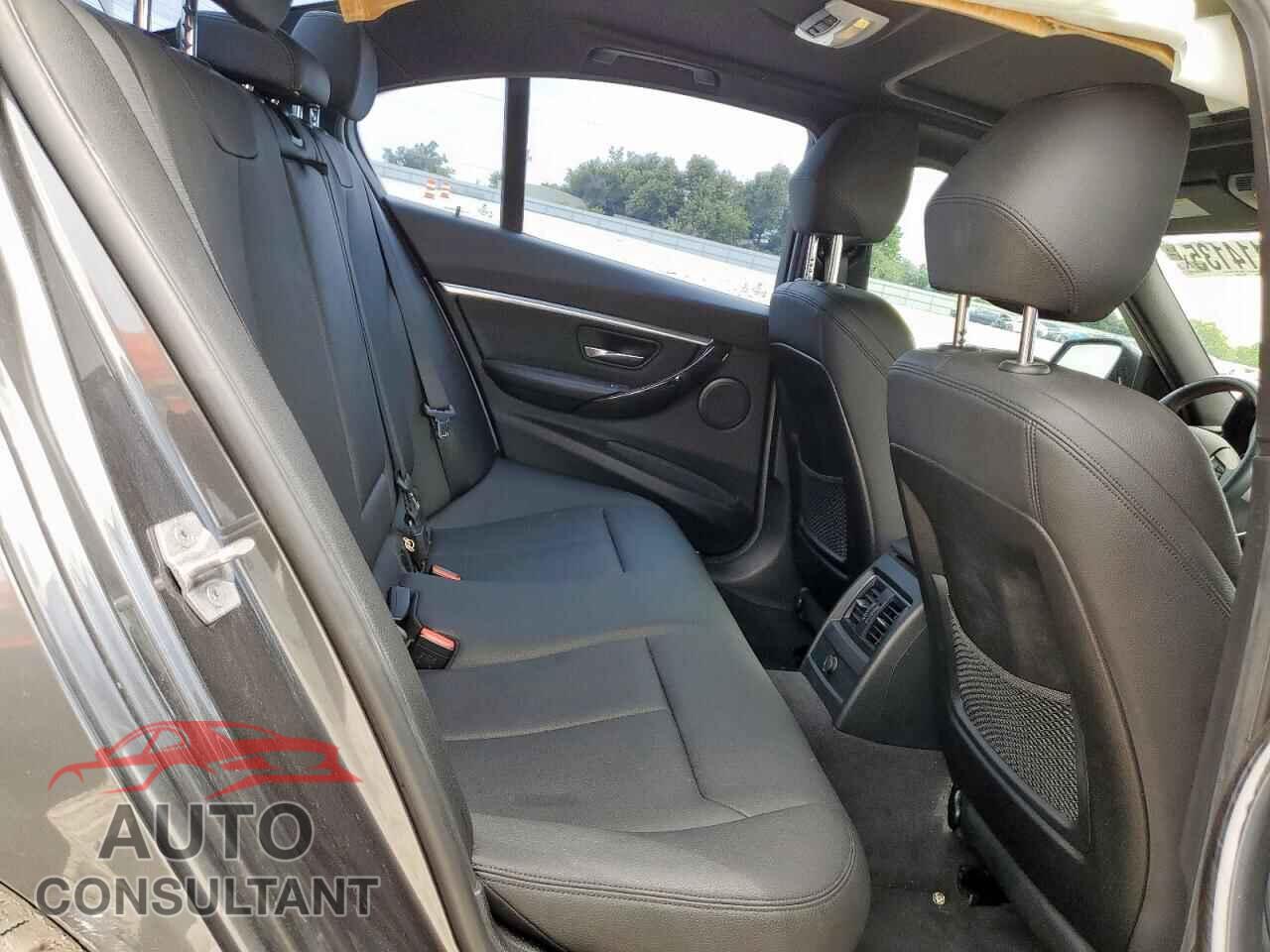BMW 3 SERIES 2016 - WBA8E9G54GNU28108
