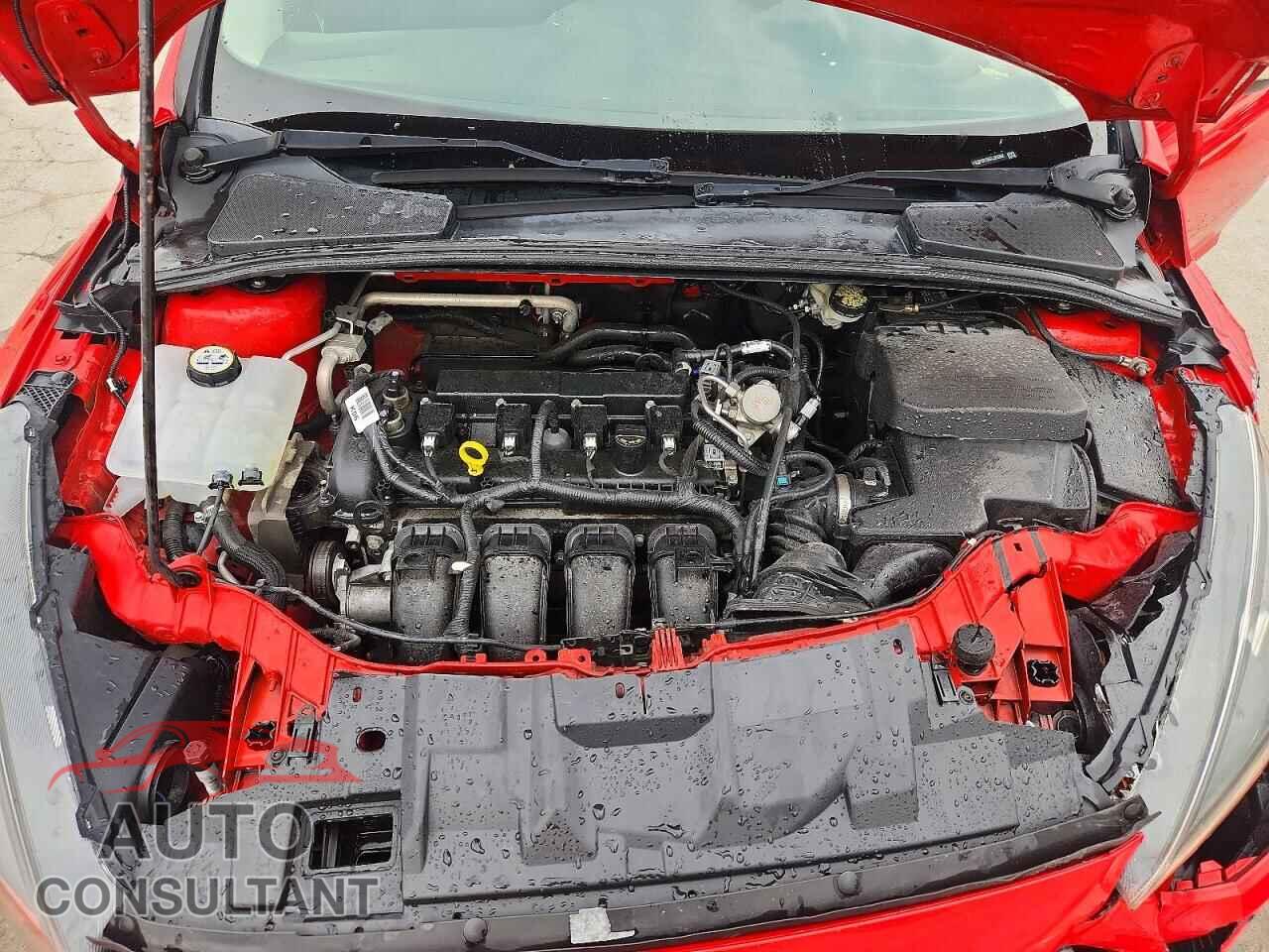 FORD FOCUS 2016 - 1FADP3F25GL325362