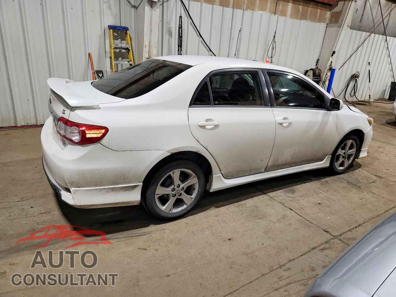 TOYOTA COROLLA 2013 - 2T1BU4EE6DC938587