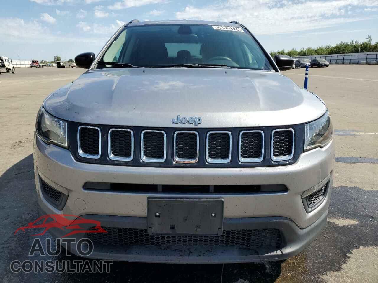 JEEP COMPASS 2018 - 3C4NJCAB7JT133508