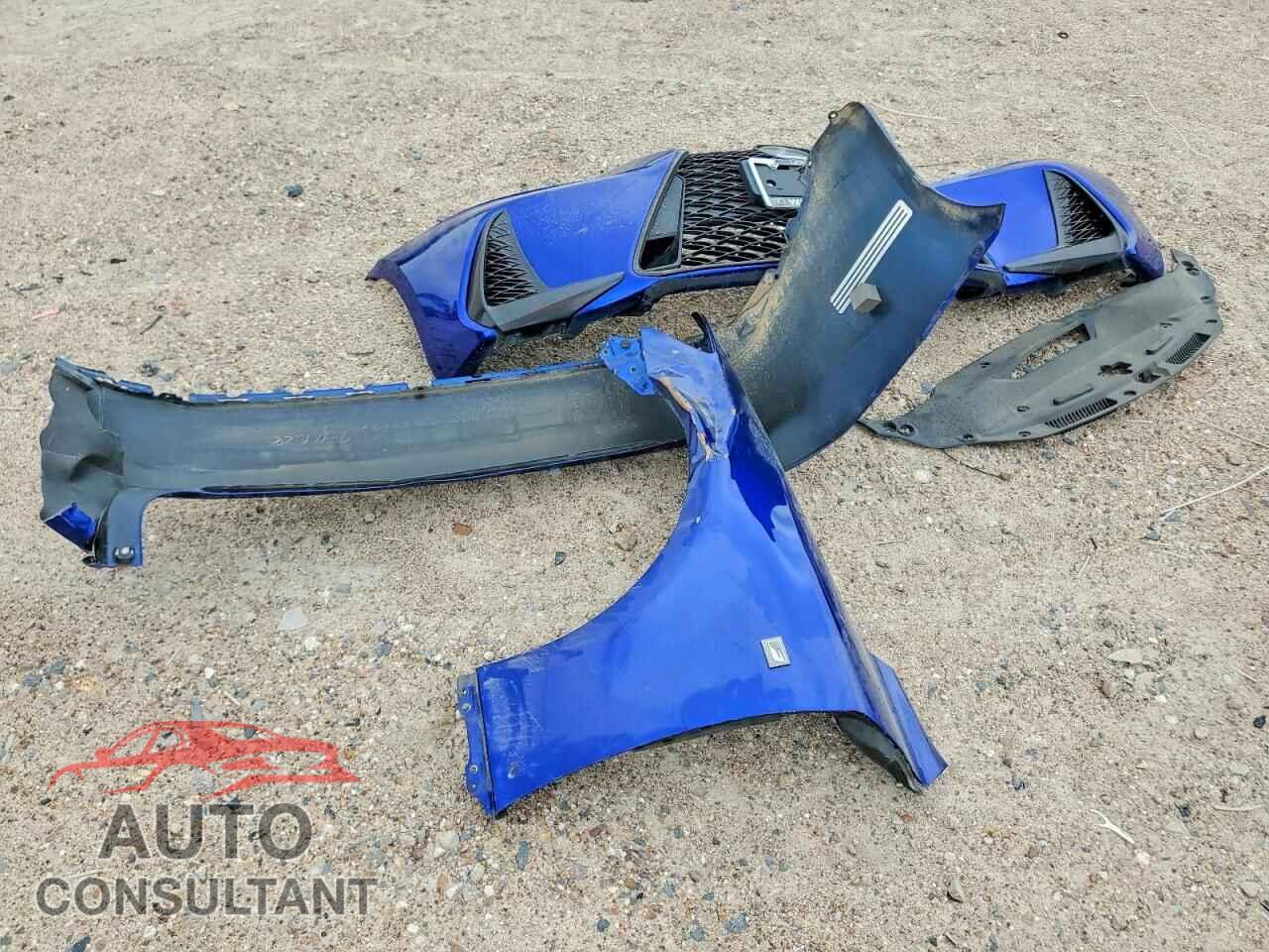 LEXUS IS 2017 - JTHBA1D29H5059875