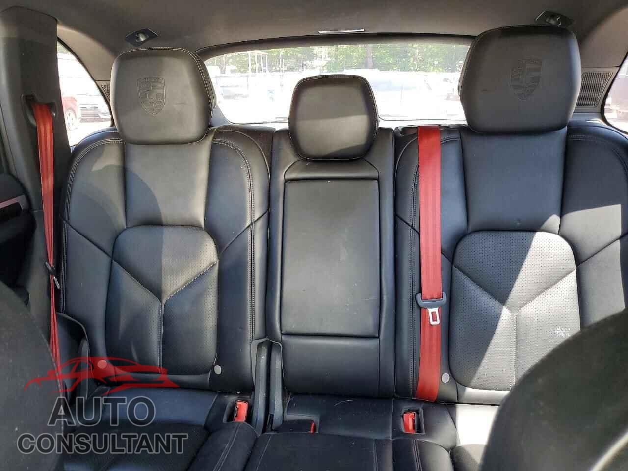 PORSCHE CAYENNE 2017 - WP1AE2A25HLA69020