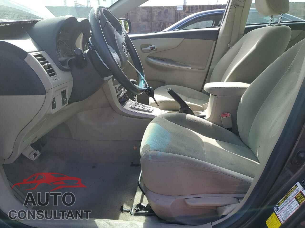 TOYOTA COROLLA 2013 - 2T1BU4EE7DC952952