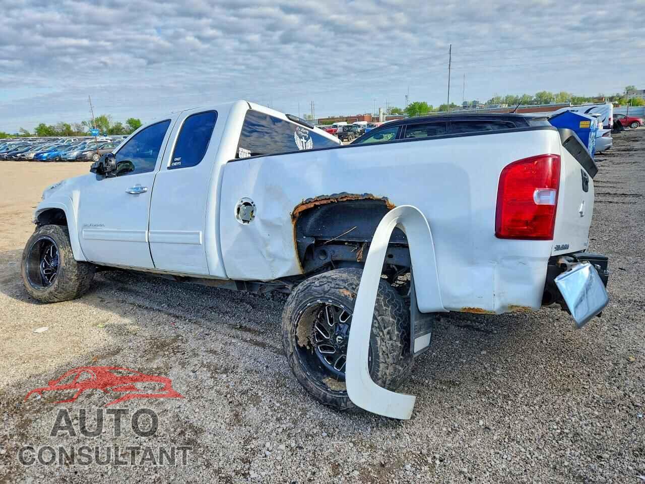 CHEVROLET SILVERADO 2013 - 1GCRKSE77DZ290306