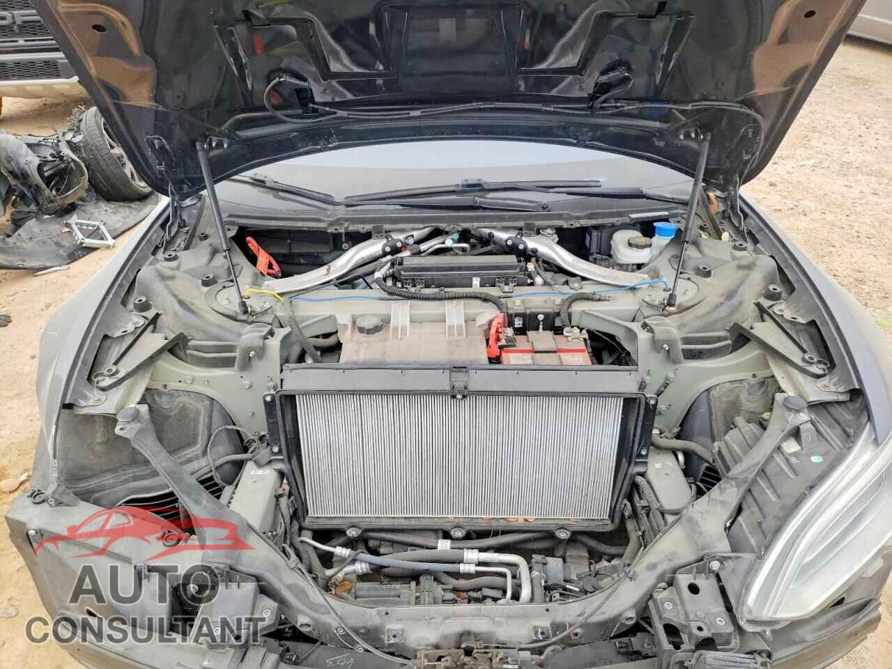 TESLA MODEL S 2018 - 5YJSA1E24JF263228