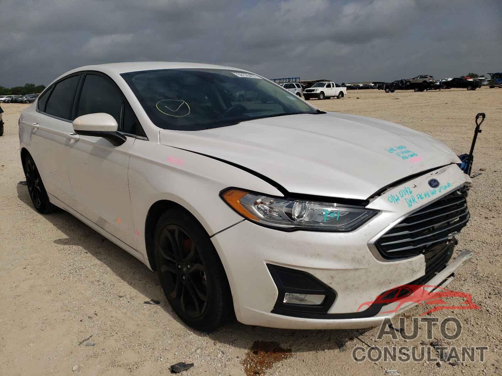 FORD FUSION 2019 - 3FA6P0HD8KR132493