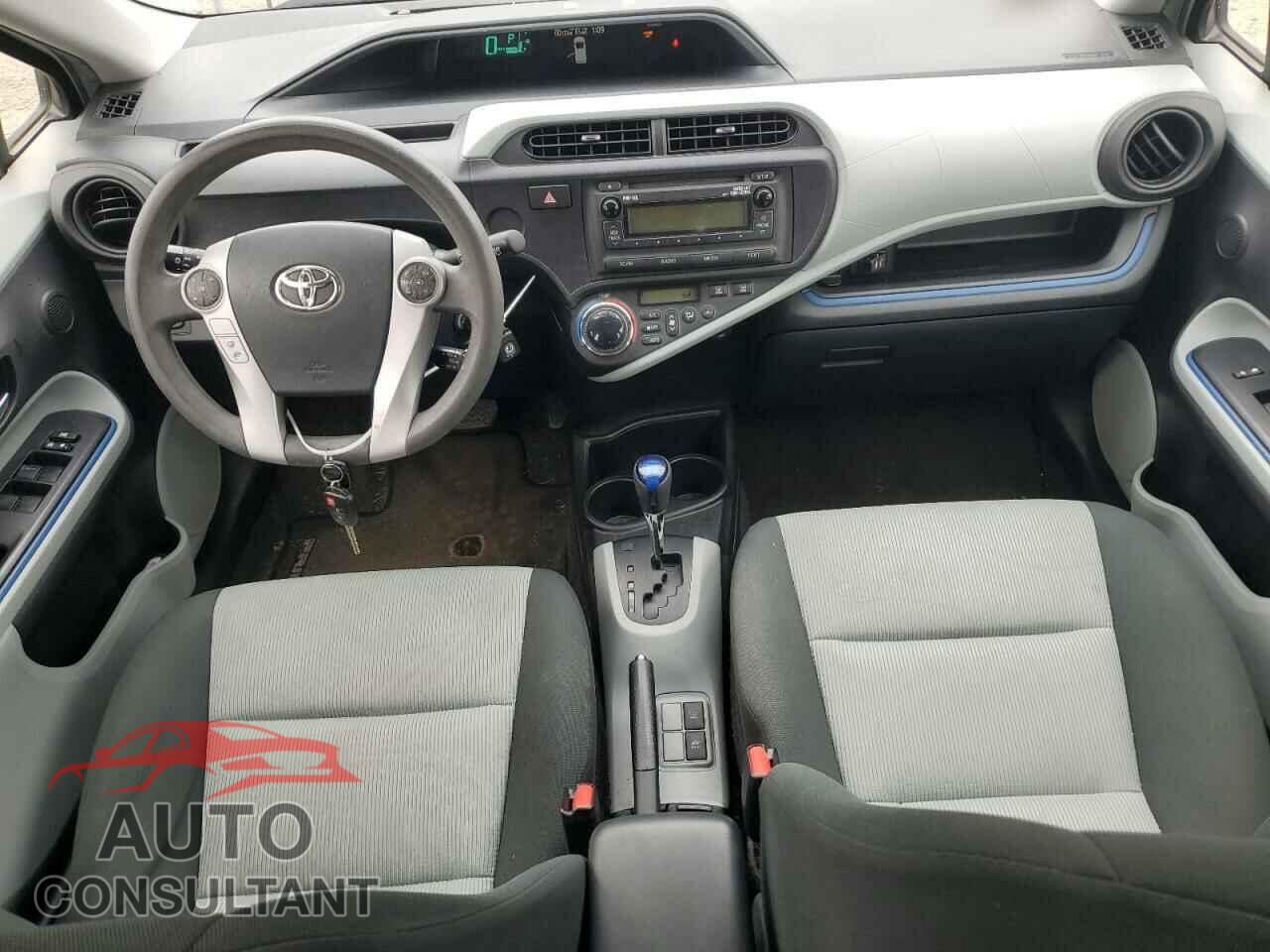 TOYOTA PRIUS 2012 - JTDKDTB30C1521241