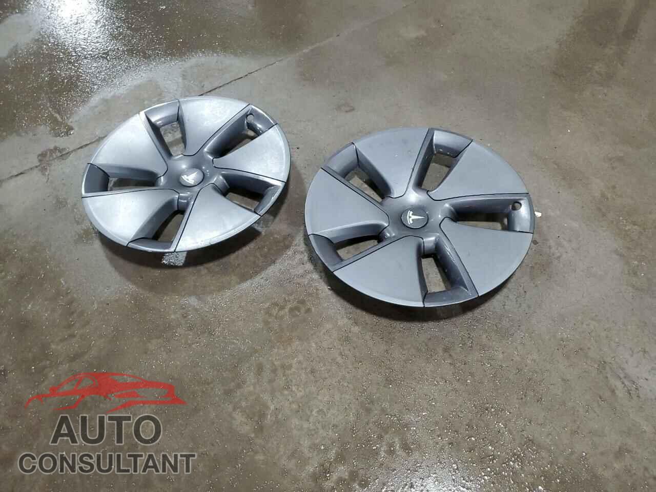 TESLA MODEL 3 2022 - 5YJ3E1EB5NF277735