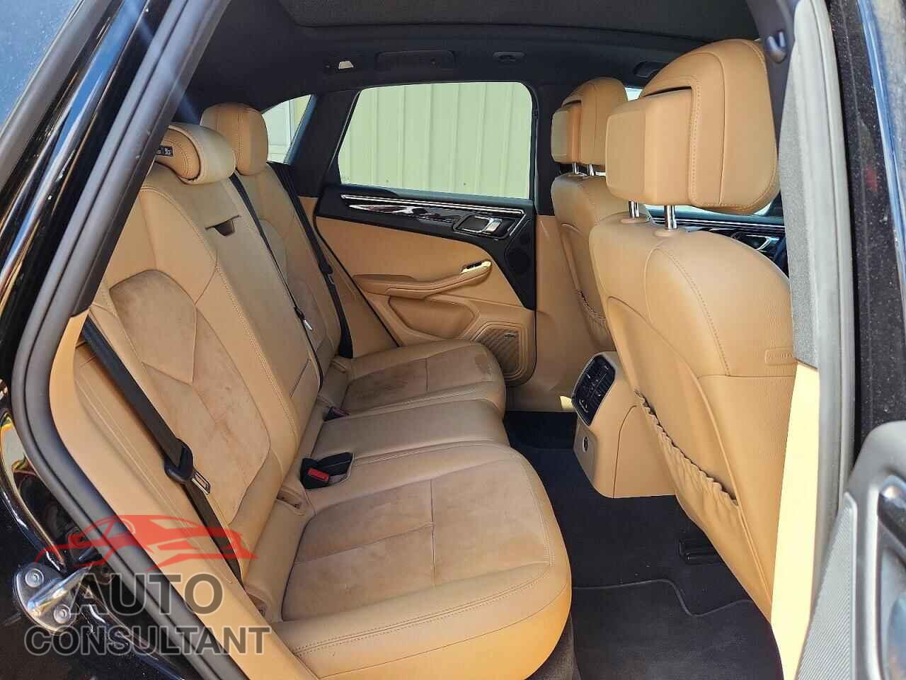 PORSCHE MACAN 2018 - WP1AA2A50JLB05191