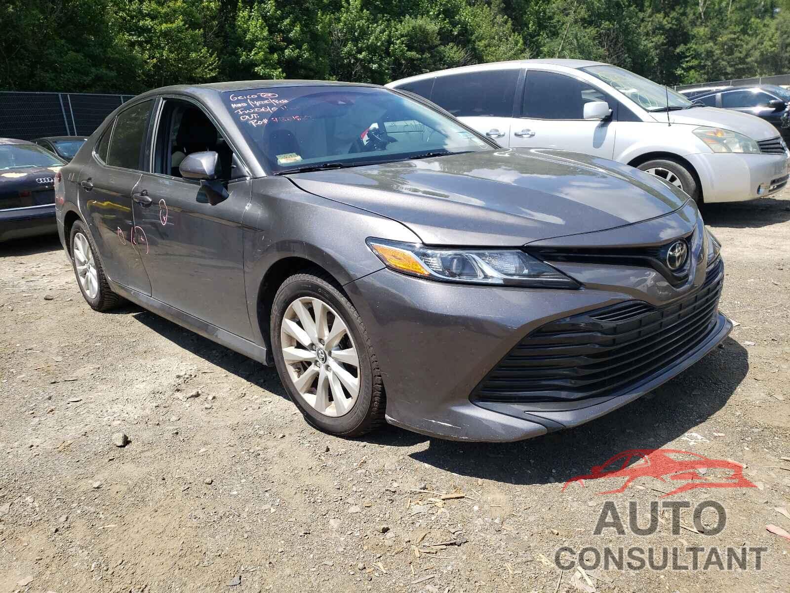 TOYOTA CAMRY 2018 - 4T1B11HKXJU544545