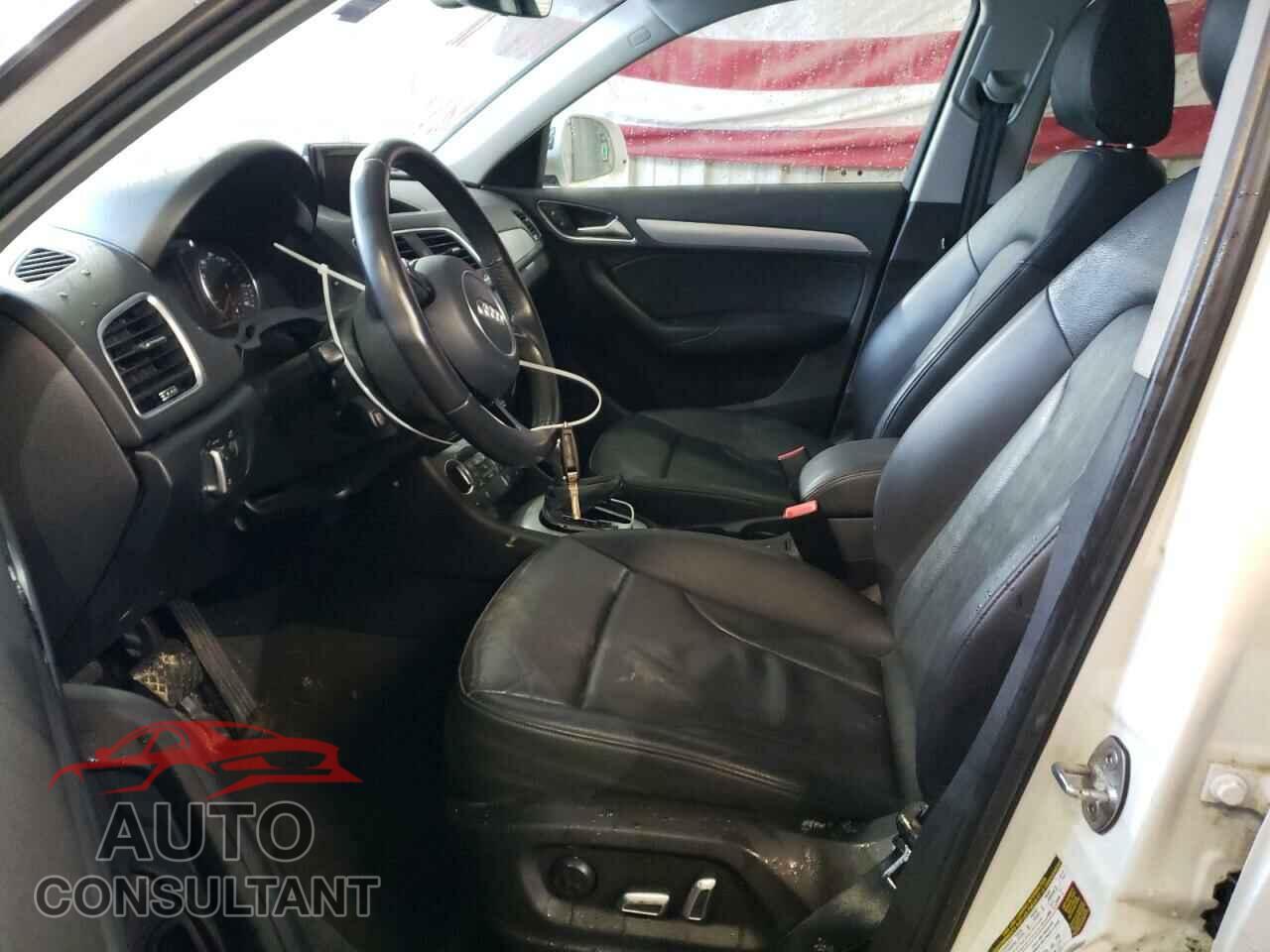 AUDI Q3 2016 - WA1EFCFS9GR005583