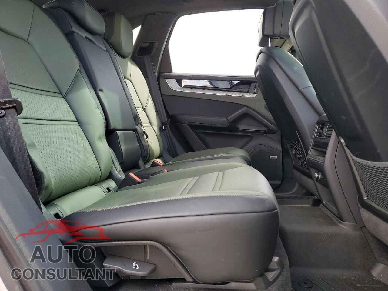 PORSCHE CAYENNE 2024 - WP1AA2AY9RDA06613