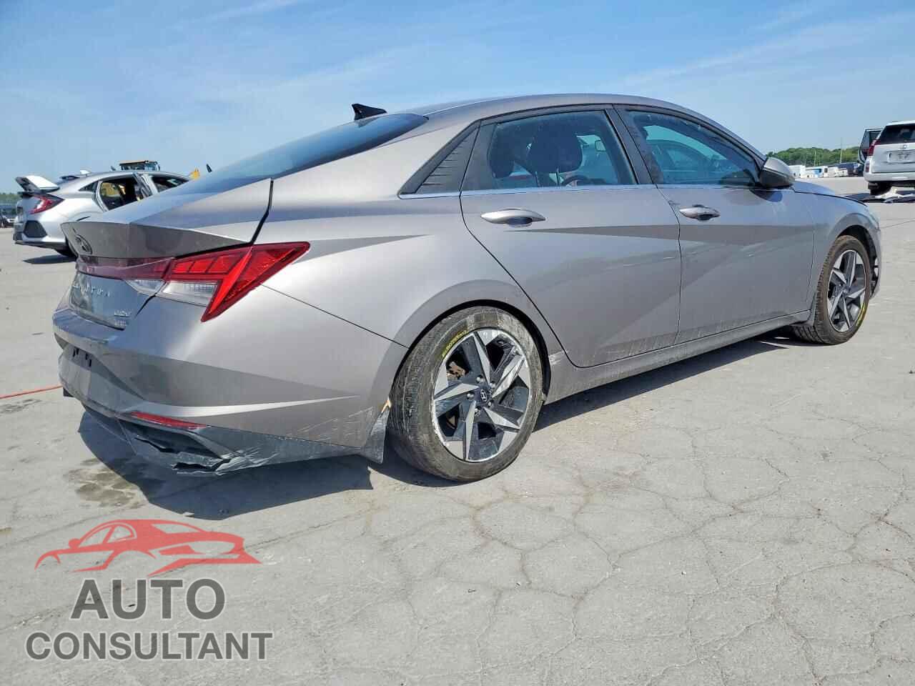 HYUNDAI ELANTRA 2023 - KMHLP4AG3PU514239