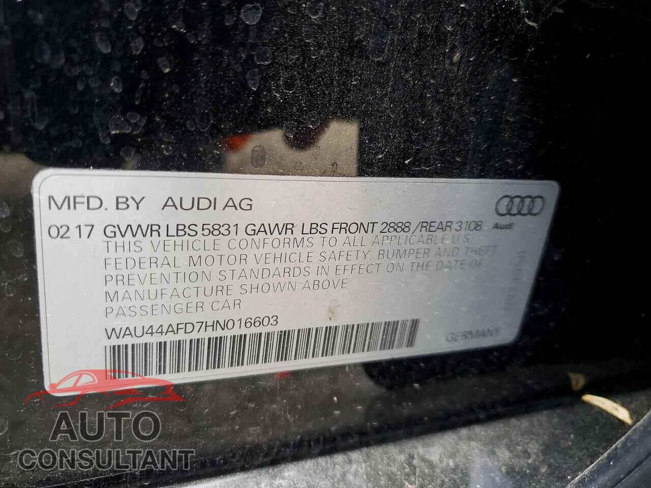 AUDI A8 2017 - WAU44AFD7HN016603