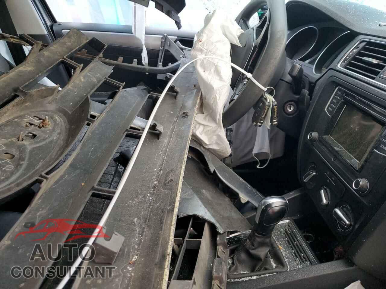 VOLKSWAGEN JETTA 2017 - 3VW2B7AJ5HM356565