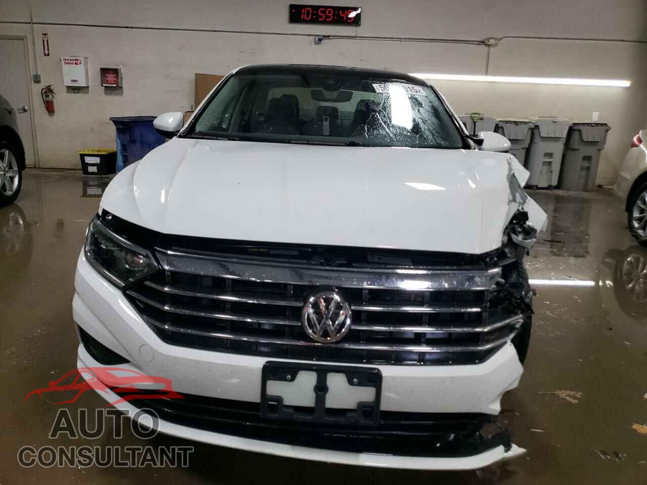 VOLKSWAGEN JETTA 2020 - 3VWEB7BU5LM026357