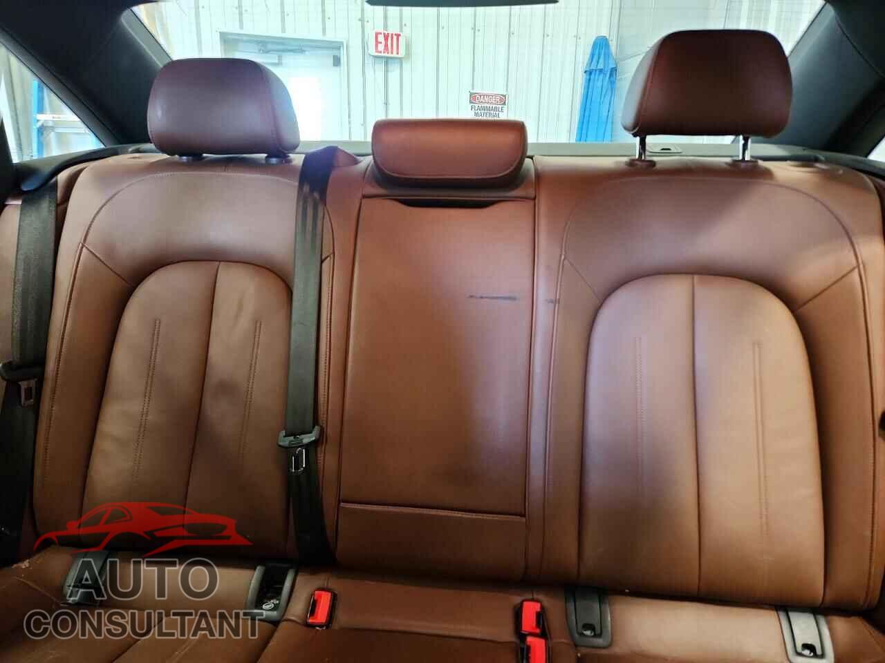 AUDI A6 2015 - WAUGFAFC5FN008527
