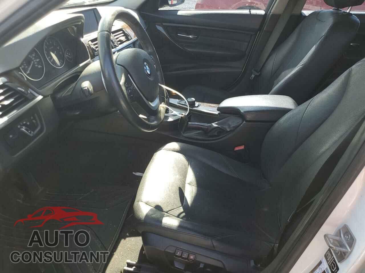 BMW 3 SERIES 2015 - WBA3C1C50FP116720