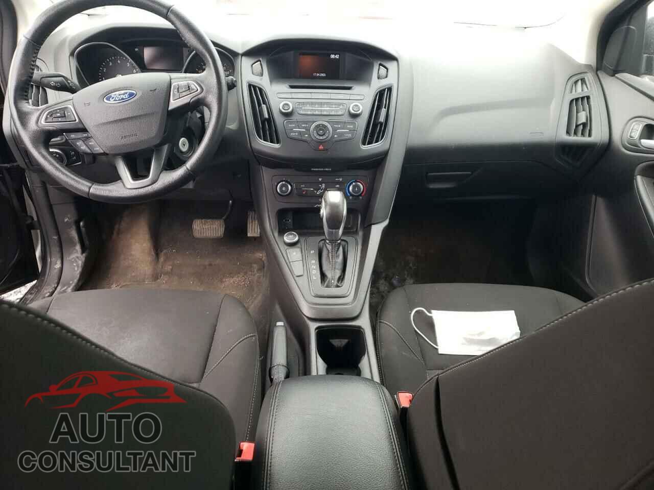 FORD FOCUS 2015 - 1FADP3K25FL211687