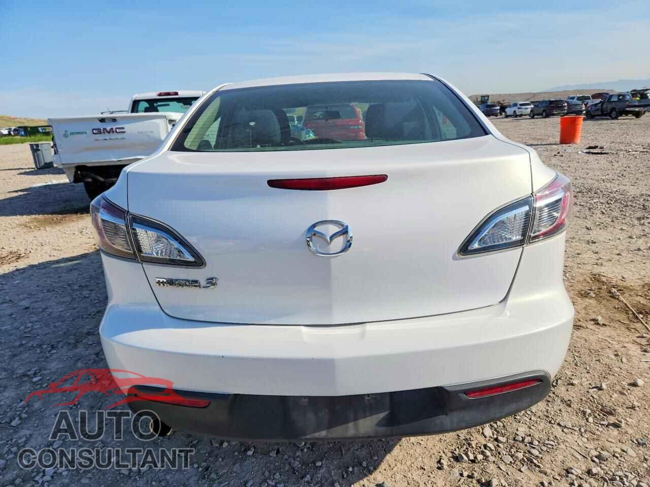 MAZDA 3 2011 - JM1BL1VF7B1388389