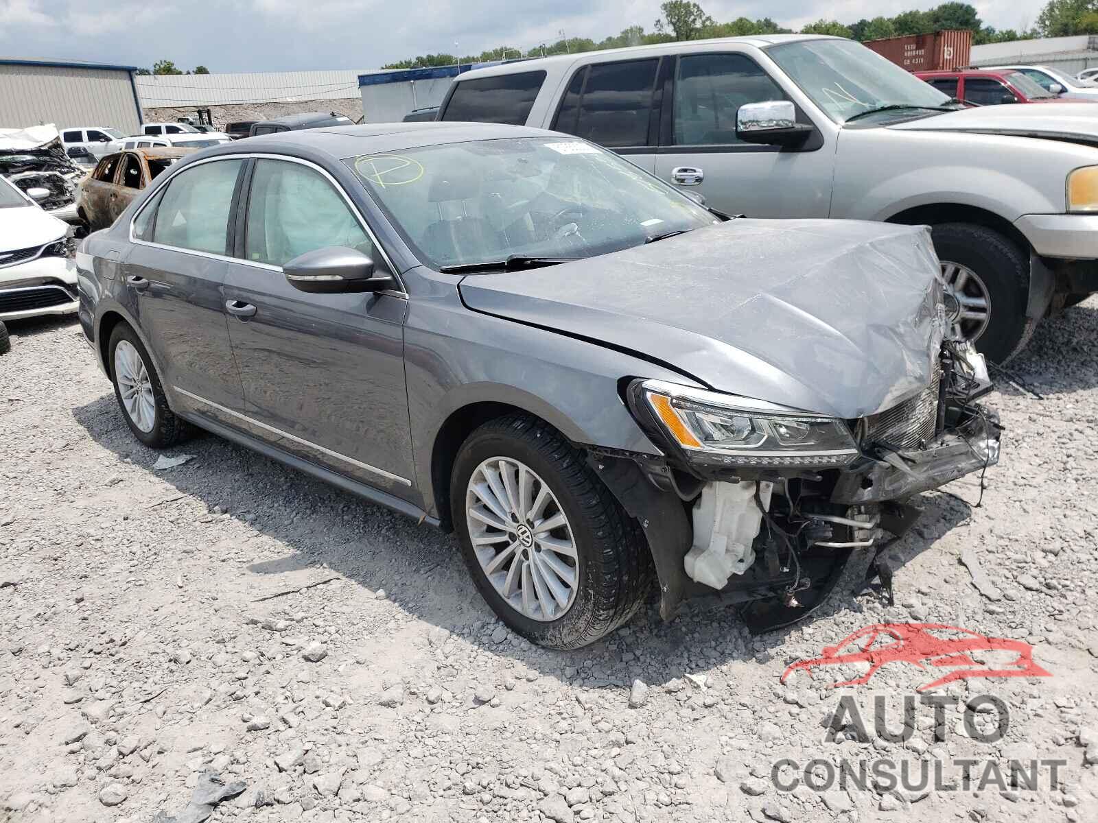 VOLKSWAGEN PASSAT 2017 - 1VWBT7A34HC034838