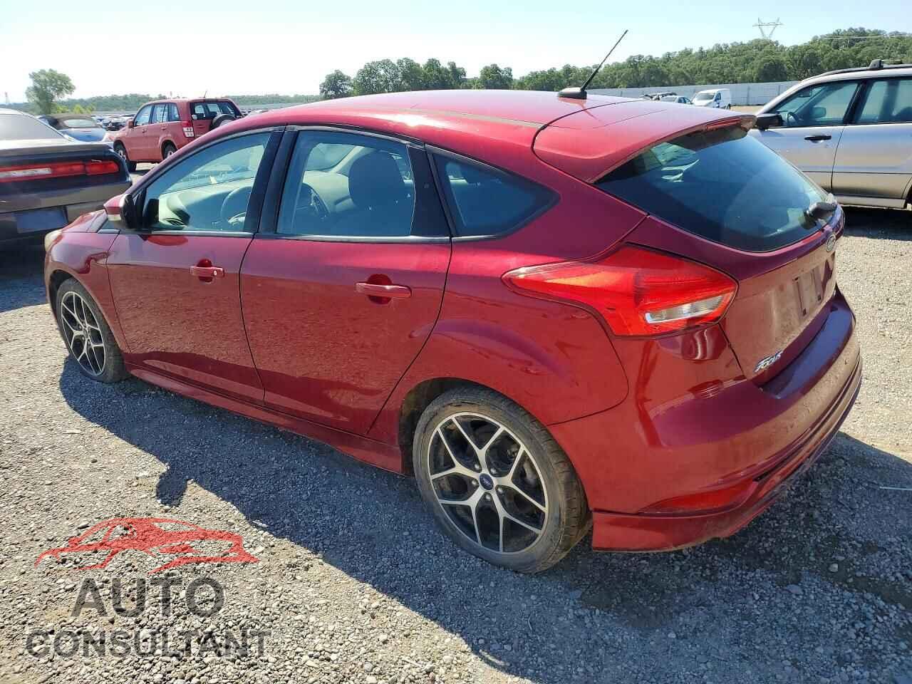 FORD FOCUS 2016 - 1FADP3K28GL380569