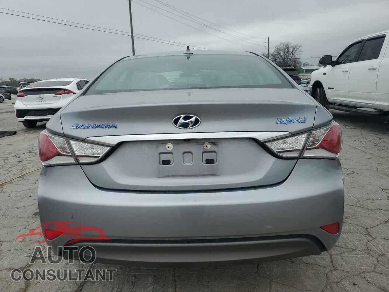 HYUNDAI SONATA 2015 - KMHEC4A43FA128110