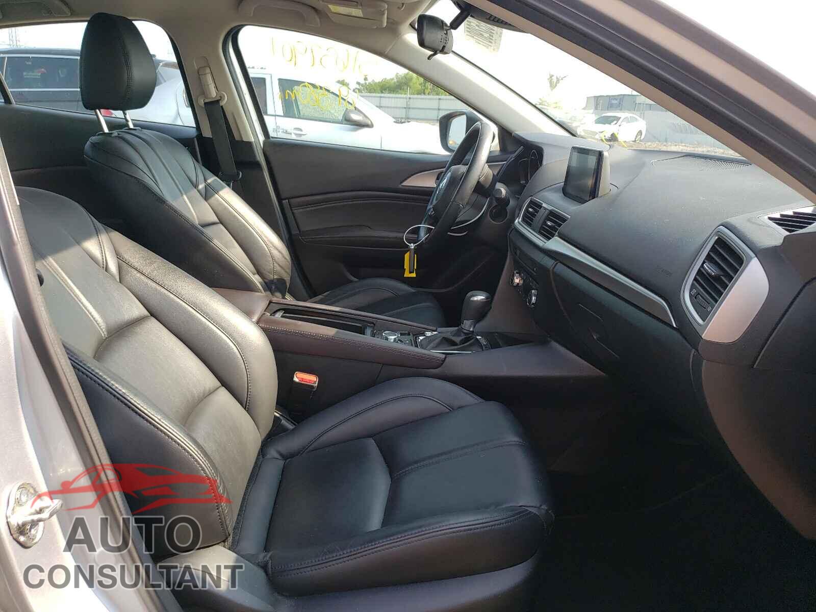 MAZDA 3 2017 - 3MZBN1V70HM118237