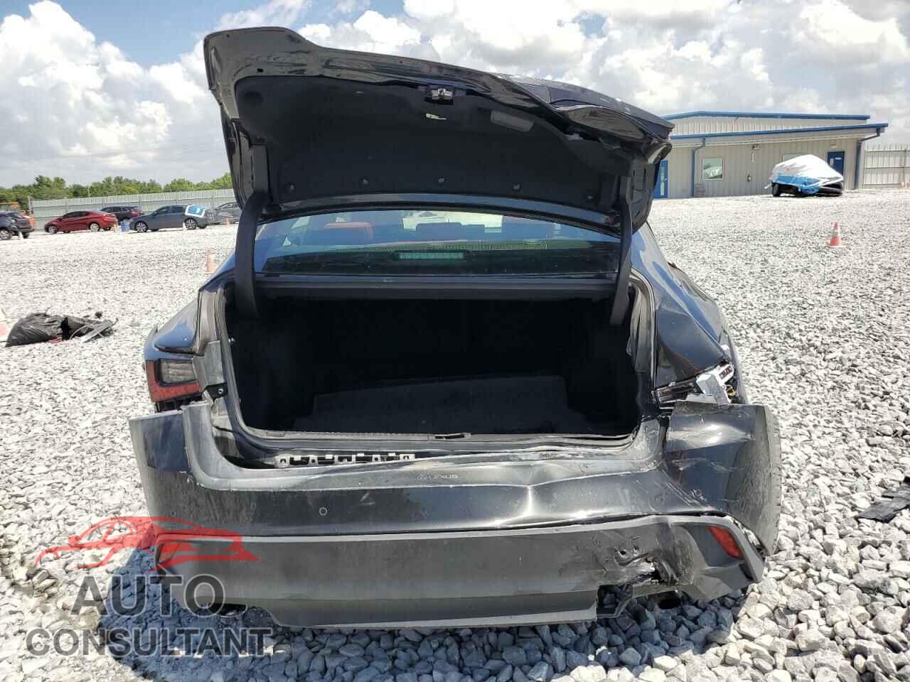 LEXUS IS 2024 - JTHCA1D20R5129432