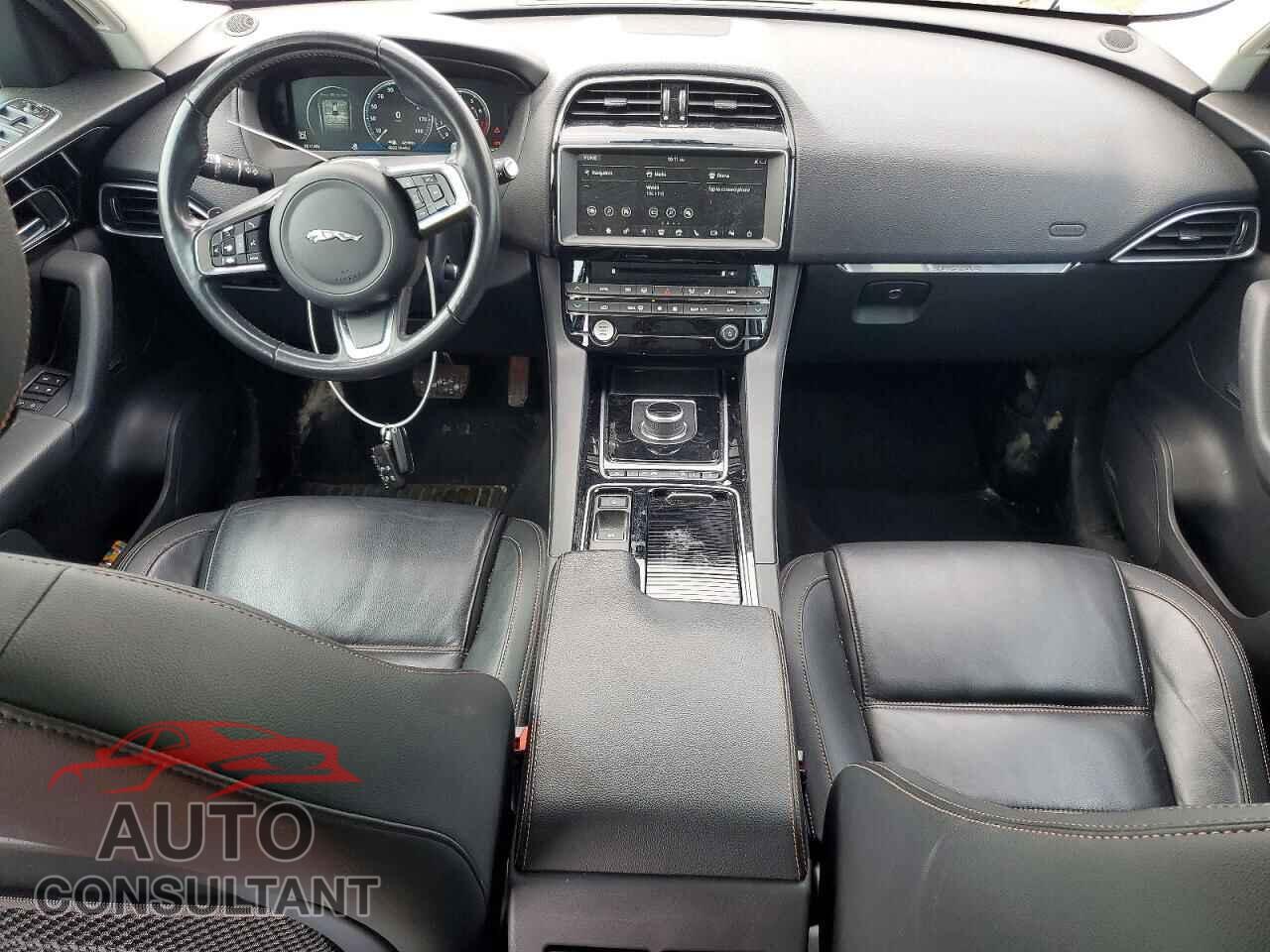 JAGUAR F-PACE 2018 - SADCK2FX0JA263760