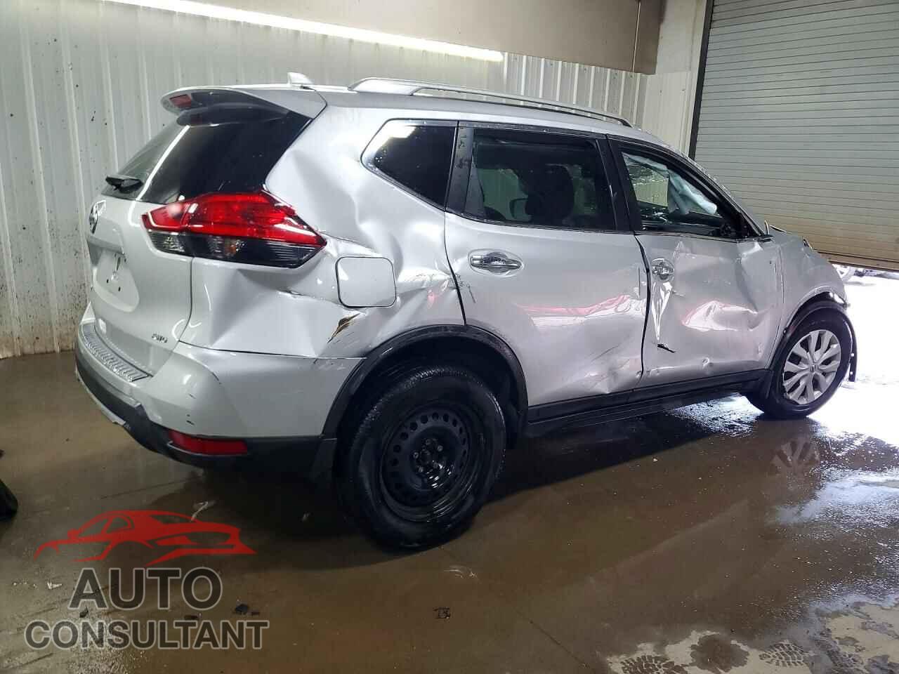 NISSAN All Models 2017 - 5N1AT2MV9HC814103