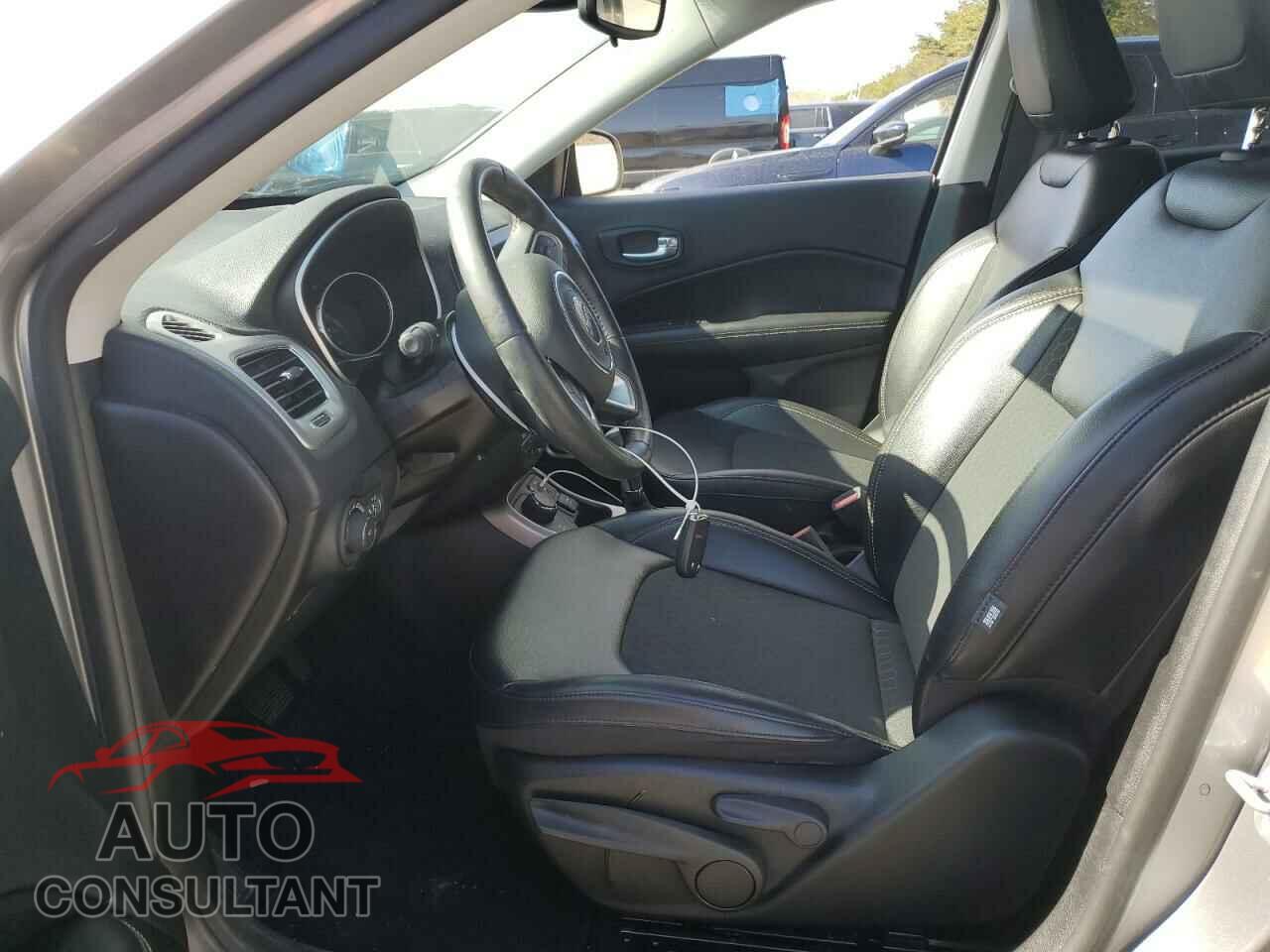 JEEP COMPASS 2019 - 3C4NJDBB6KT735340