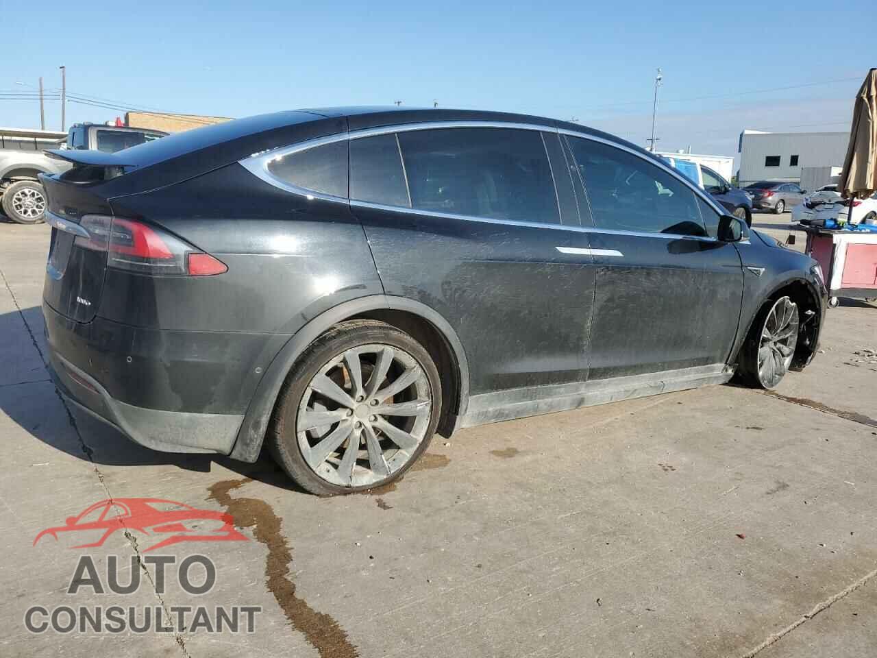 TESLA MODEL X 2017 - 5YJXCBE21HF063973