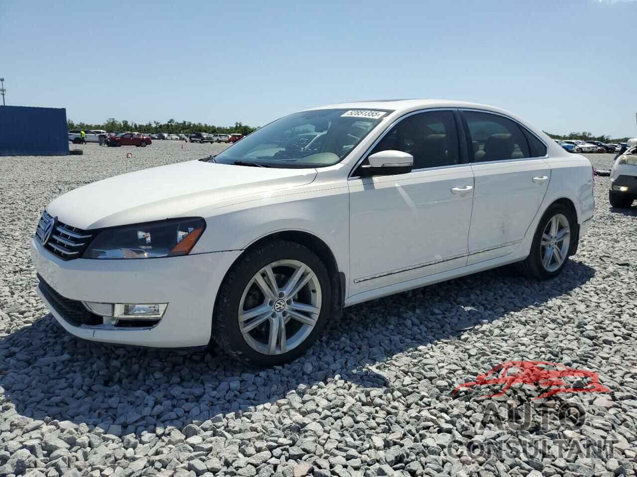 VOLKSWAGEN PASSAT 2013 - 1VWCN7A33DC141937