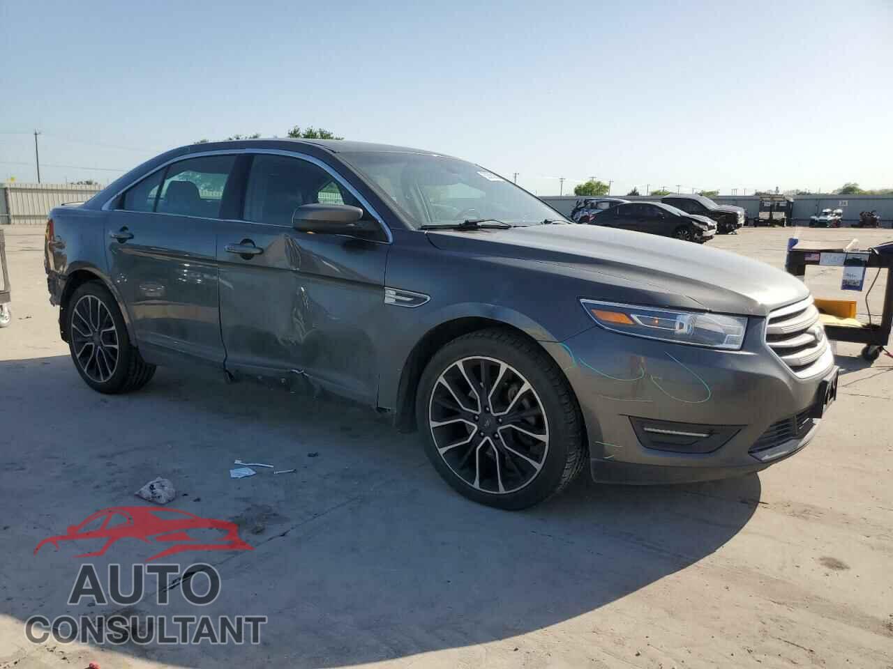 FORD TAURUS 2017 - 1FAHP2E90HG135148