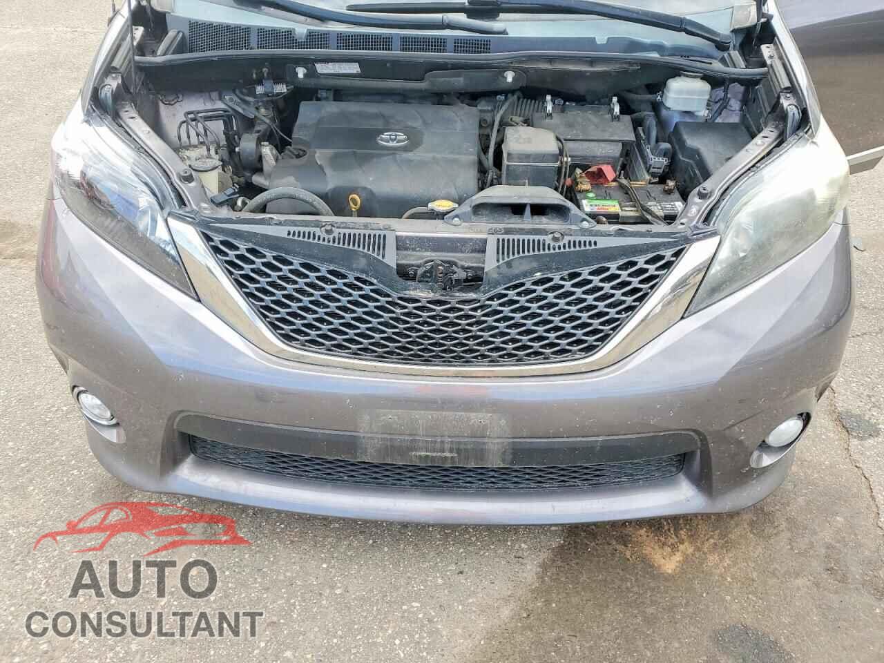 TOYOTA SIENNA 2013 - 5TDXK3DC8DS333760